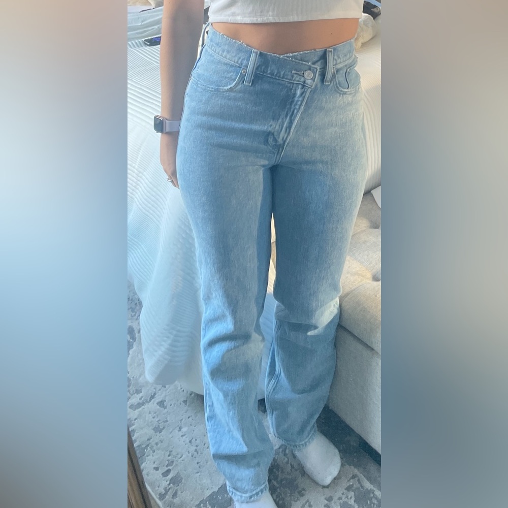 Abercrombie & Fitch 90’s Straight Ultra High Rise Jeans